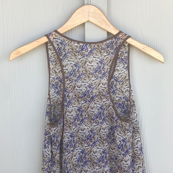 F21 Racerback Patterned Sheer Tank Top - Picture 2 of 3